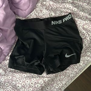 Black Nike pros